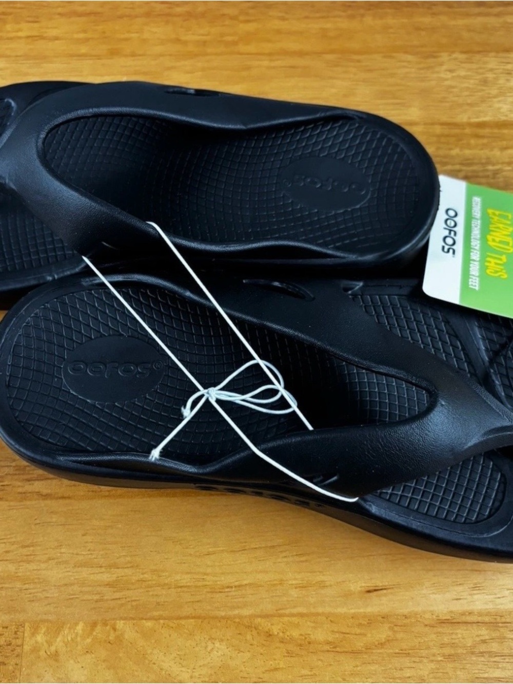 OOFOS Women's Black Thong Sandals Women’s Size 7, Men’s 5, EU 38 Slip On Comfort - Picture 4 of 10